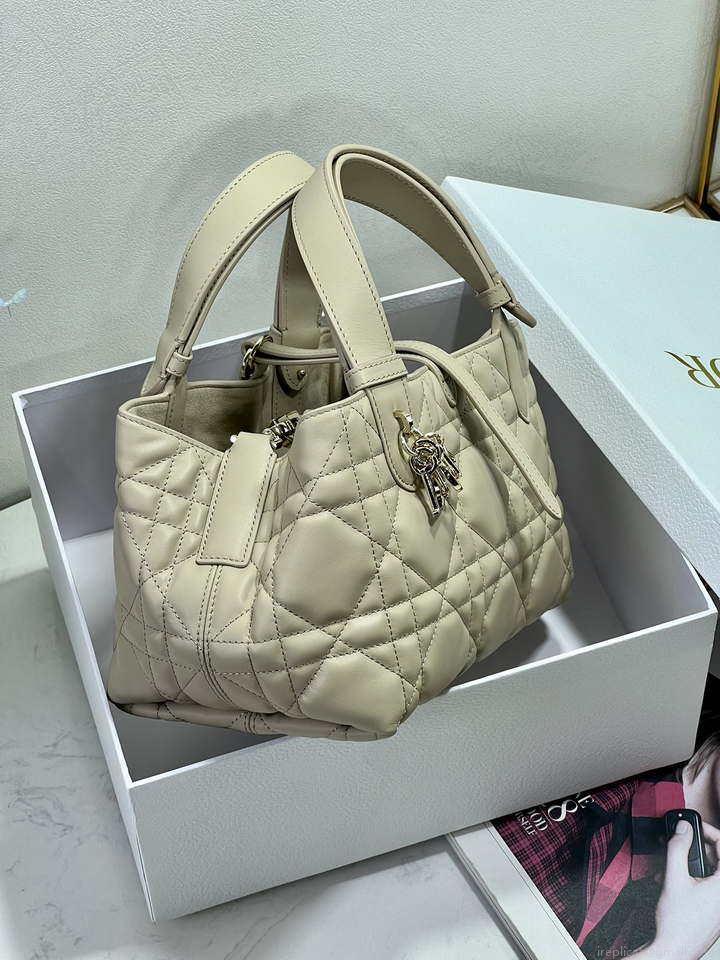 Dior M2822 Small Dior Toujours Bag Beige Macrocannage Calfskin