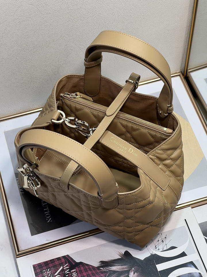 Dior M2822 Small Dior Toujours Bag Apricot Macrocannage Calfskin