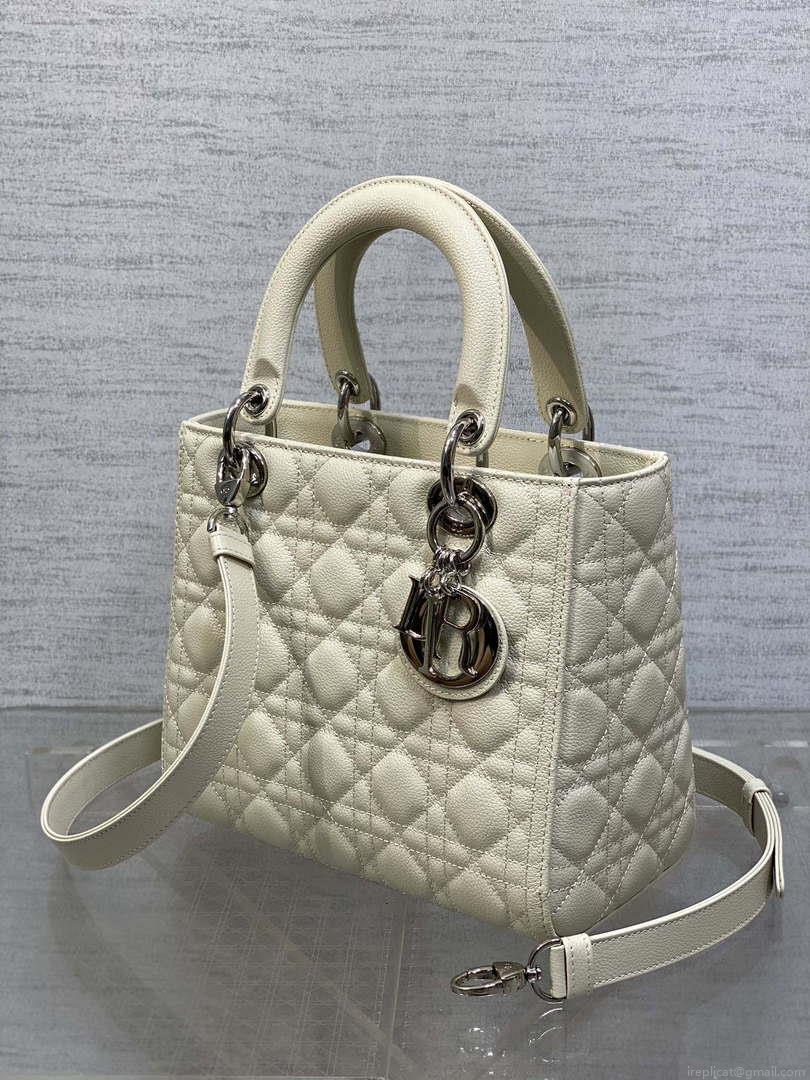 Dior M0565 Medium Lady Dior Bag Beige Grained Cannage Calfskin Silver