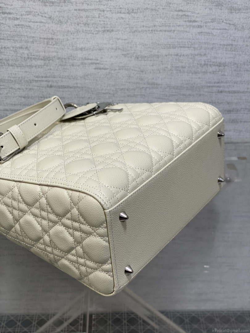 Dior M0565 Medium Lady Dior Bag Beige Grained Cannage Calfskin Silver