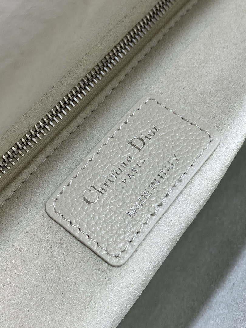 Dior M0565 Medium Lady Dior Bag Beige Grained Cannage Calfskin Silver