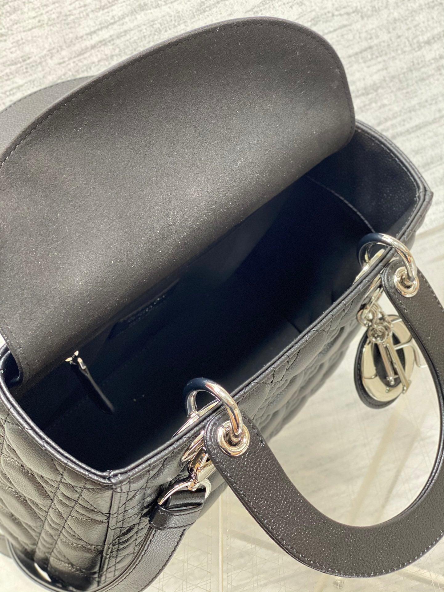 Dior M0565 Medium Lady Dior Bag Black Grained Cannage Calfskin Silver