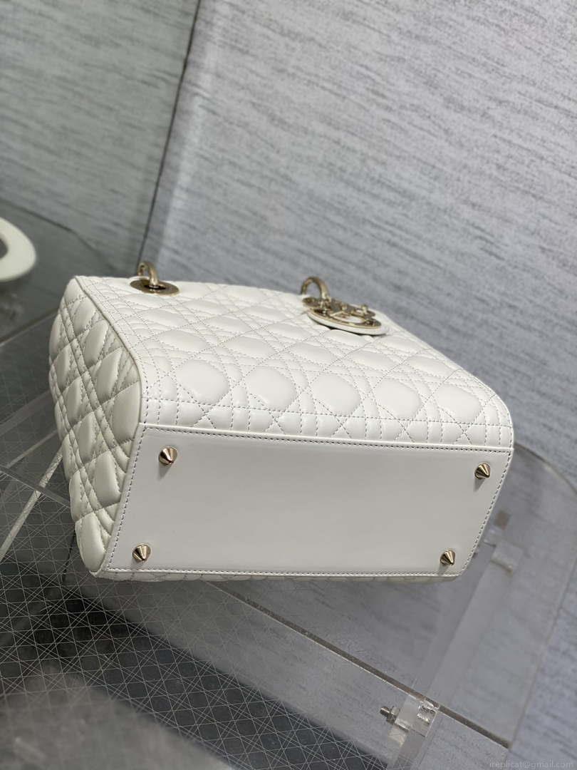 Dior M0565 Medium Lady Dior Bag White Cannage Lambskin Gold