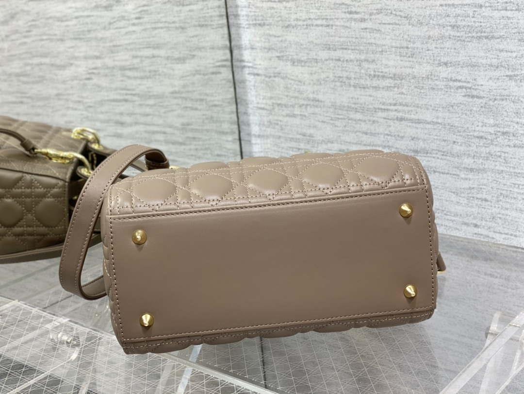 Dior M0565 Medium Lady Dior Bag Taupe Cannage Lambskin Enamel Hardware
