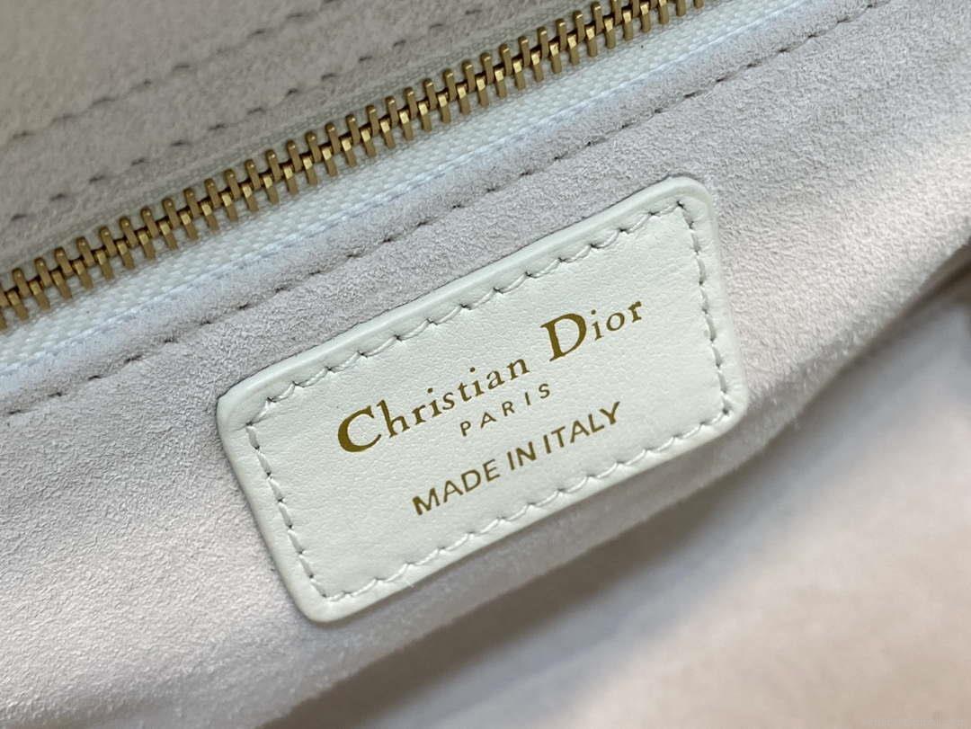 Dior M0565 Medium Lady Dior Bag White Cannage Lambskin Enamel Hardware