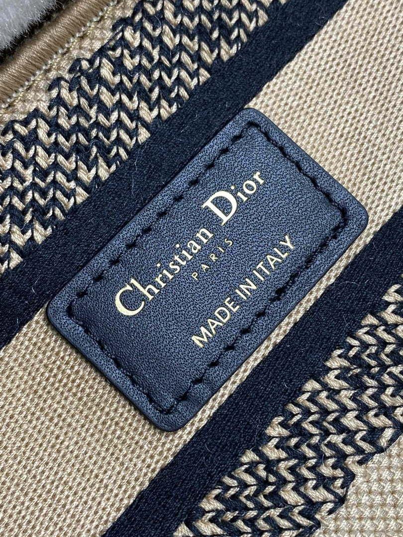 Dior M0565 Medium Lady D-Lite Wool Beige with Blue M1036