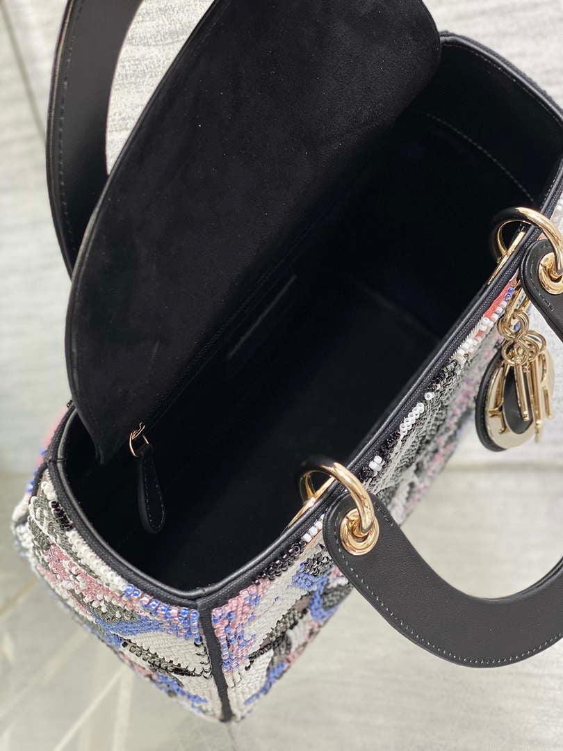 Dior M0565 Medium Lady D-Lite beaded Embroidery M1087