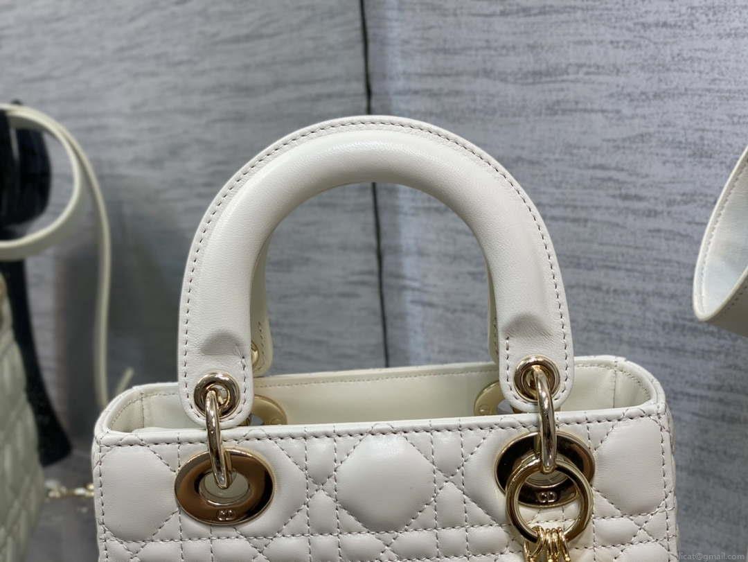 Dior M0531 Small Lady Dior Bag White Cannage with enamel buckle