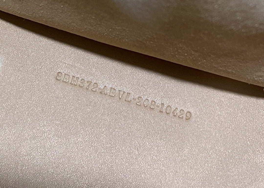 Fendi 8266S Sunshine Medium Bag 8BH386 Apricot leather shopper