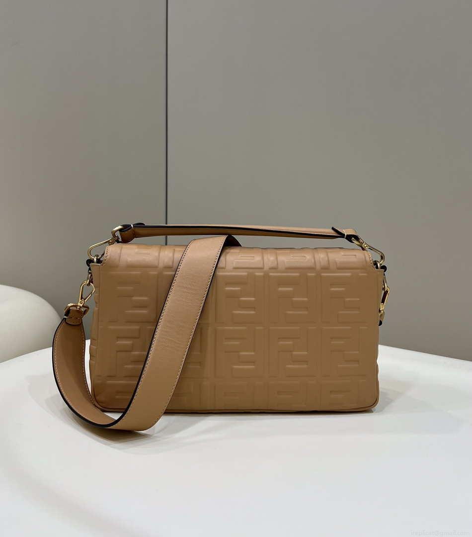 Fendi 8BR771 Baguette Tan leather bag