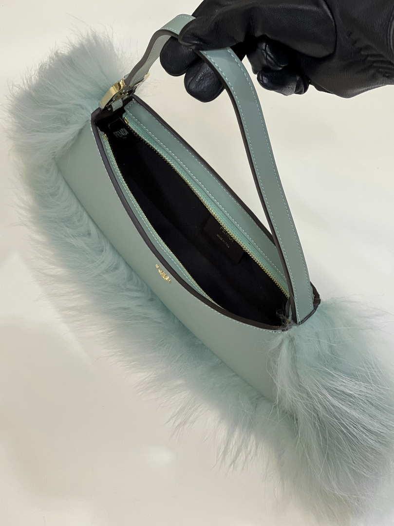 Fendi 8BS068ALS9F1IVT O’Lock Swing Green leather and fox fur pouch 8573