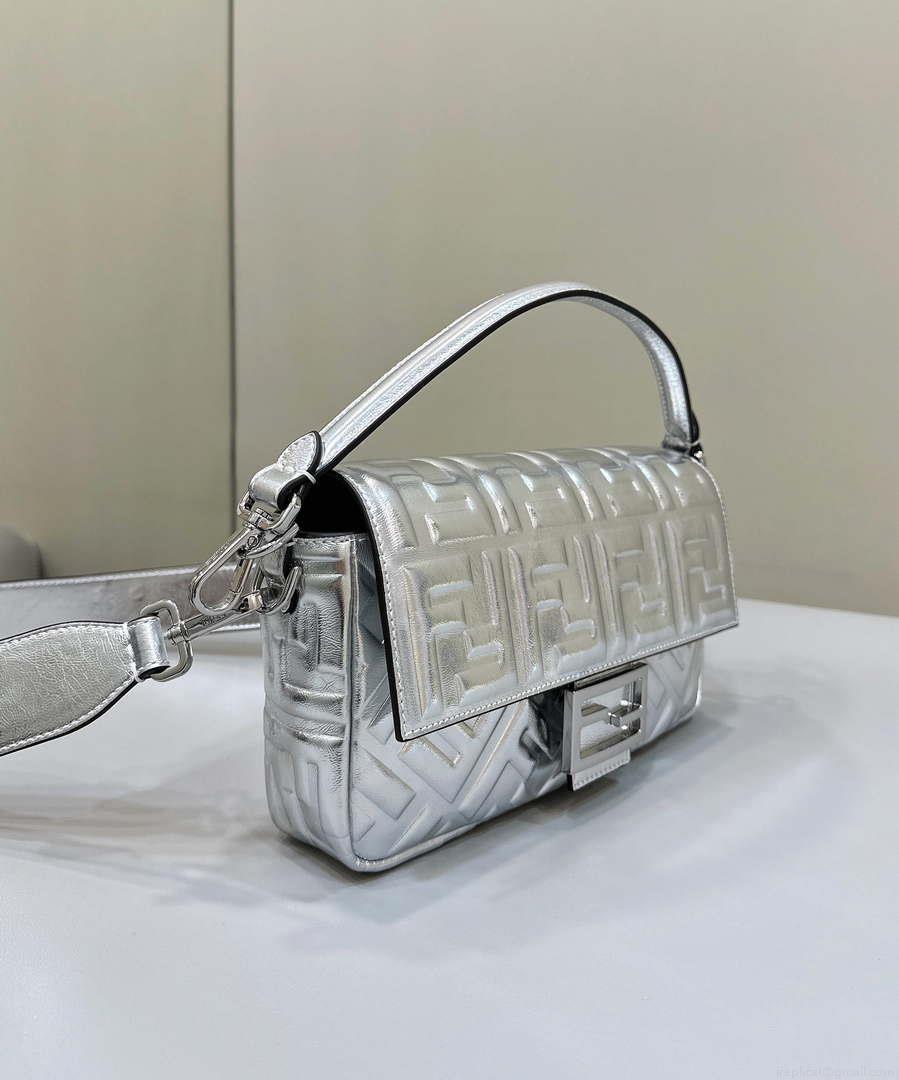 Fendi 8BR600 Baguette Medium Black leather 0135 bag Silver