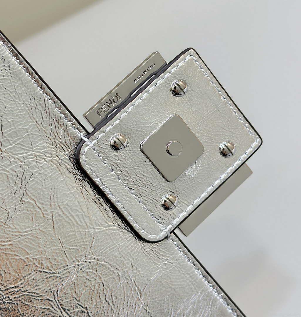 Fendi 8BR600 Baguette Medium Black leather 0135 bag Silver