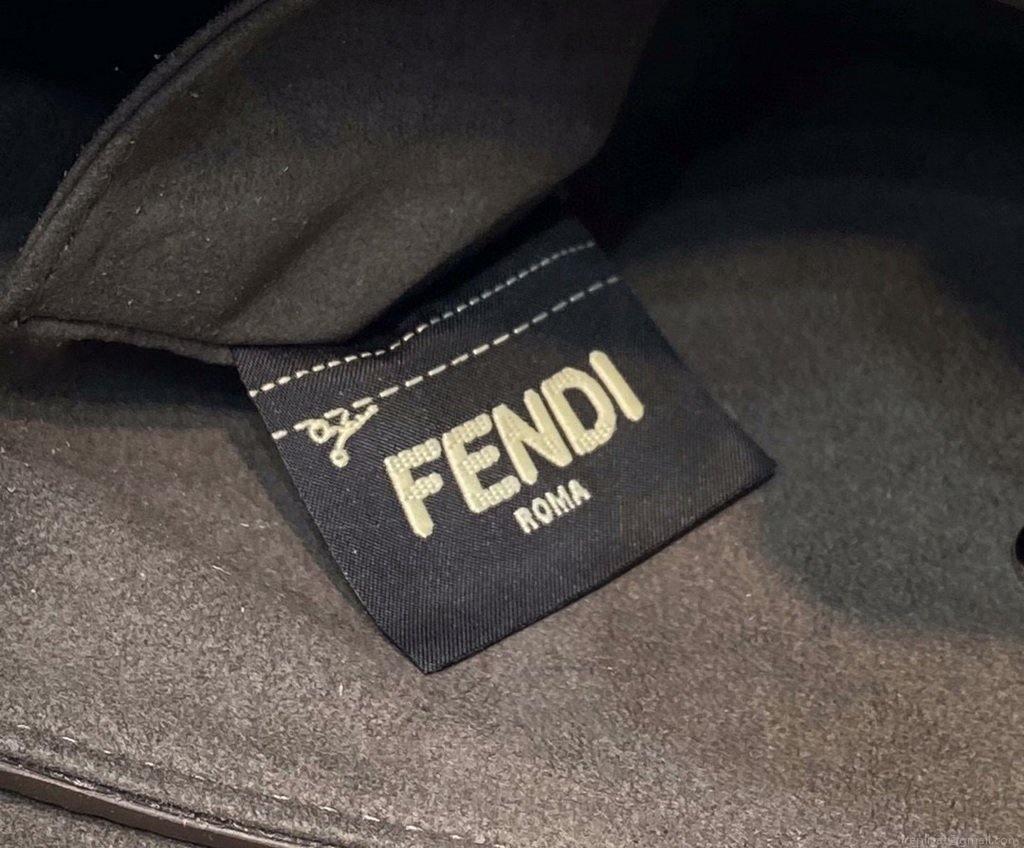 Fendi 655 Fendi Moonlight Shoulder Saddle Leather Bag Beige