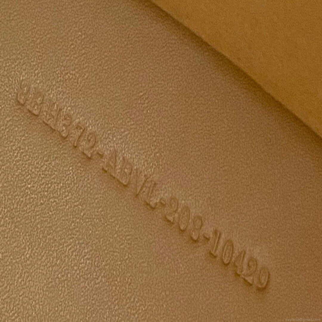 Fendi 8BH386 Sunshine Medium Fendi Tote Bag 8518 Apricot
