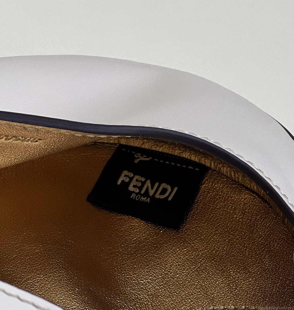 Fendi 8BS065 Fendi Cookie White leather mini Croissant bag 8556