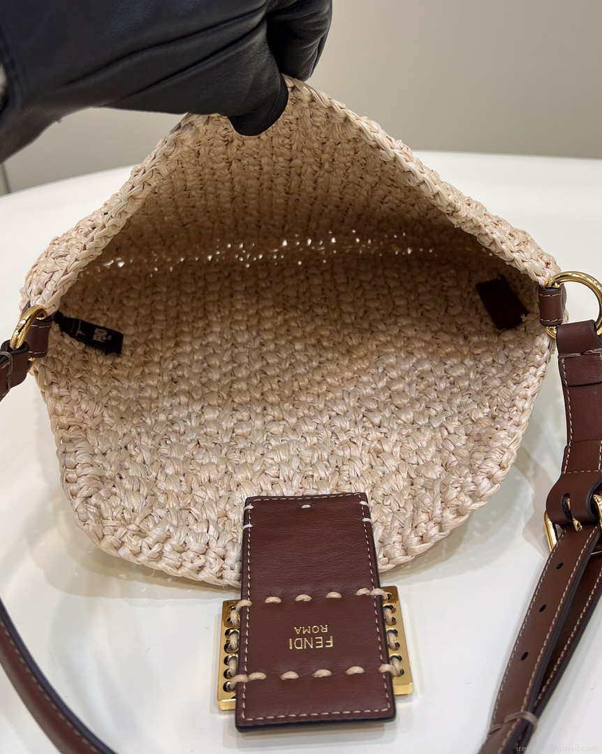 Fendi 8BS069 Fendi Beige raffia bag Croissant bag 8373