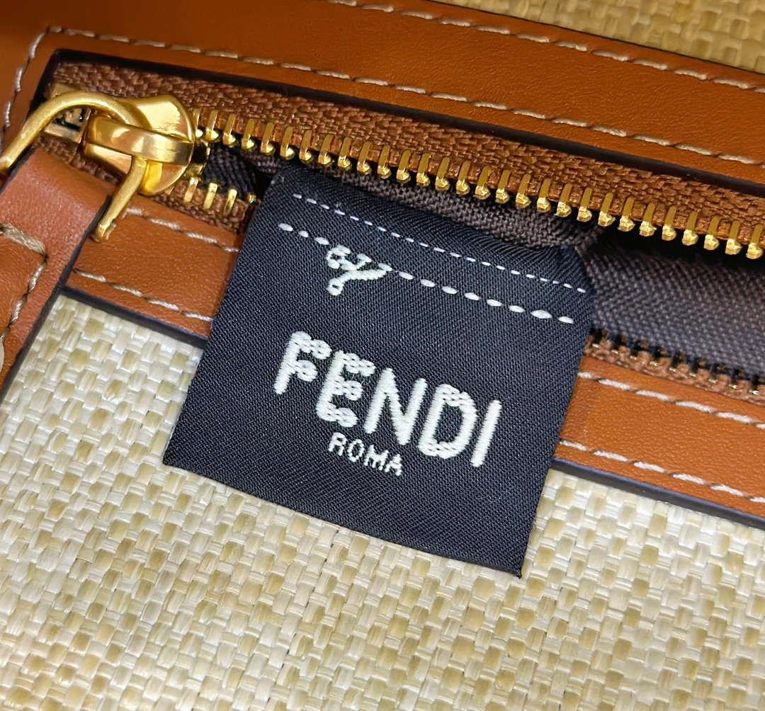 Fendi 8BR600 Baguette Natural straw bag with FF embroidery Beige