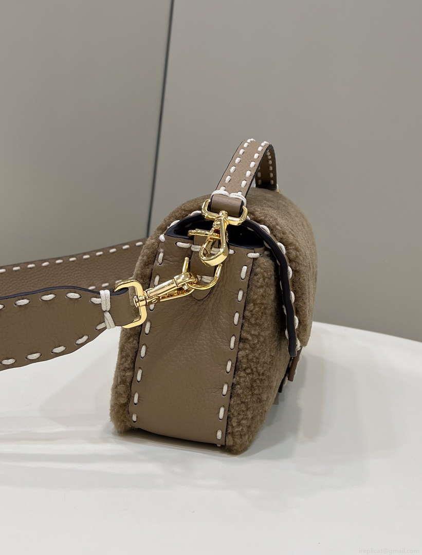 Fendi 8BR600 Baguette Medium Re-Edition bag in camel lamé sheepskin