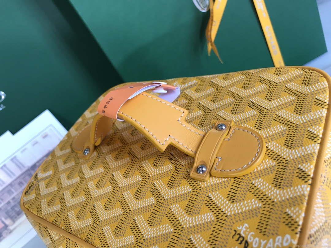 Goyard MUSEVAPMLTY01CL03P Muse Vanity Case PM Bag Yellow