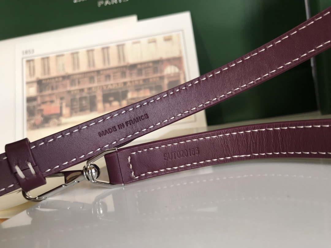 Goyard MUSEVAPMLTY01CL03P Muse Vanity Case PM Bag Wine Red