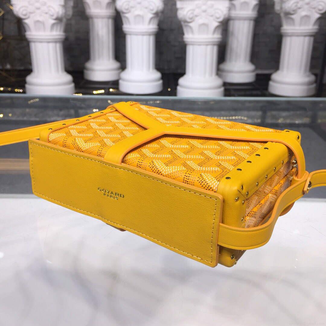 Goyard MINA08PMLTY01CL01P Minaudière Trunk Bag Yellow