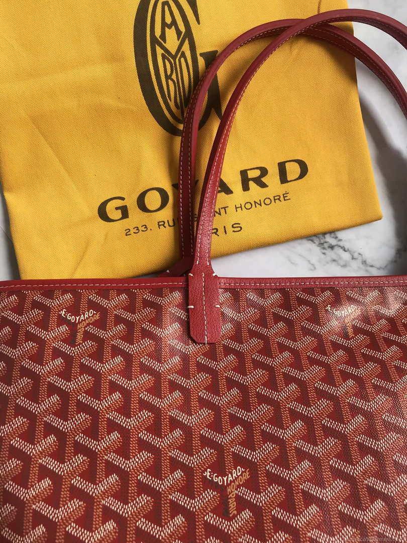 Goyard GMLCG09TY09P Anjou GM Bag Red