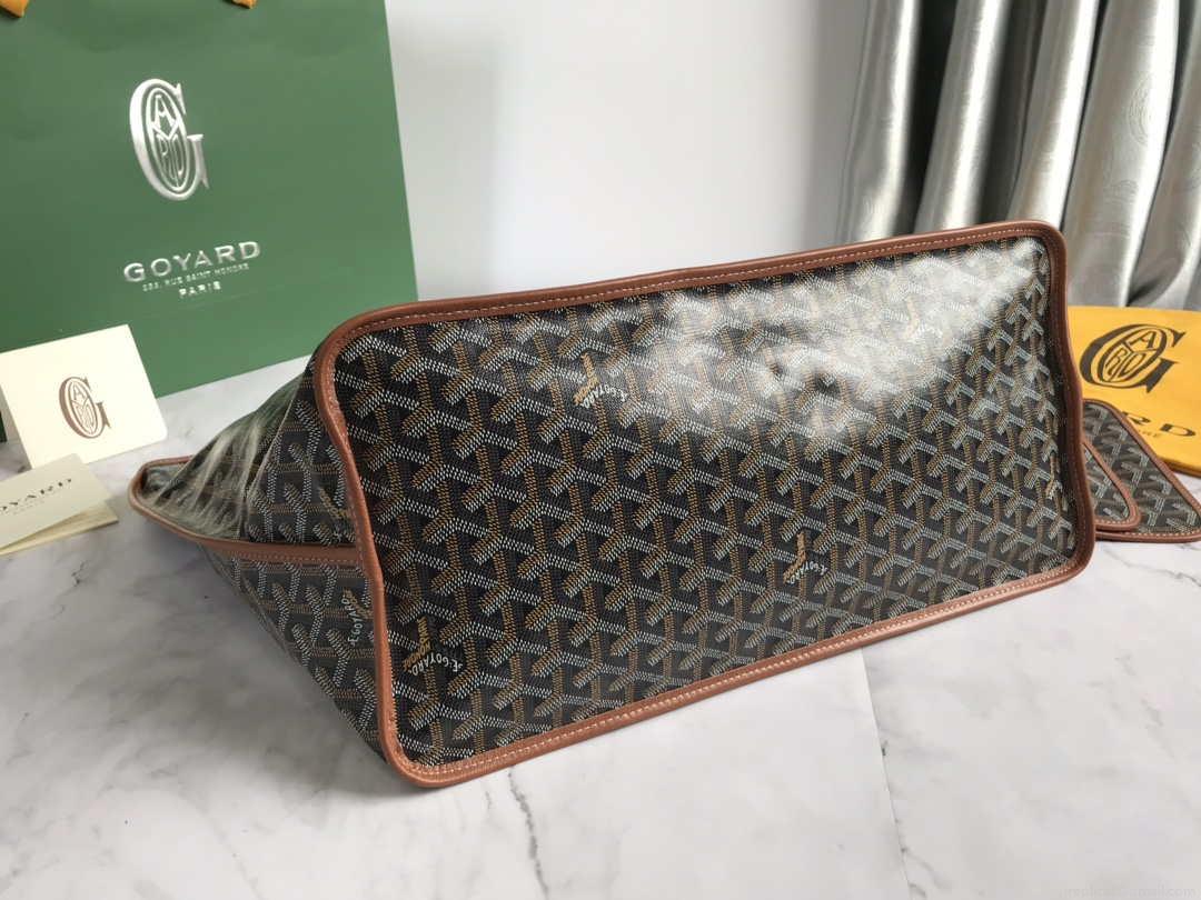 Goyard GMLCG09TY09P Anjou GM Bag Brown with black
