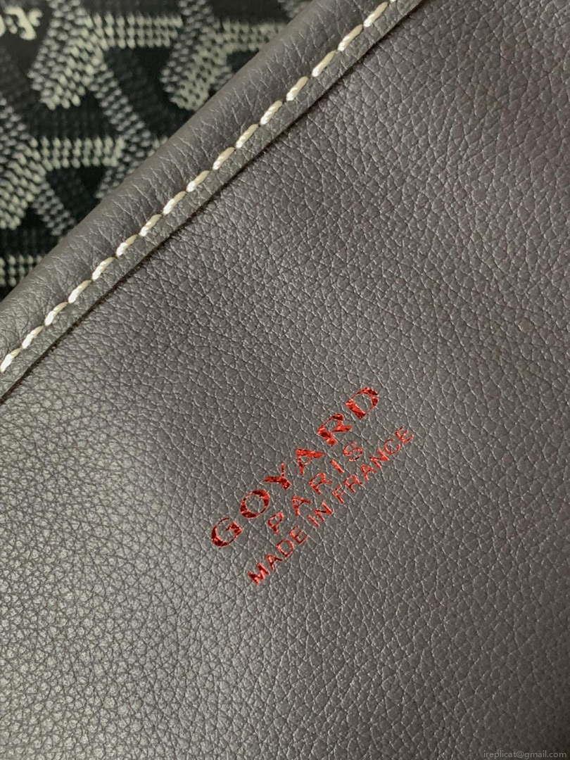 Goyard ANJOUSPMLCG03TY01P Anjou PM Bag Gray