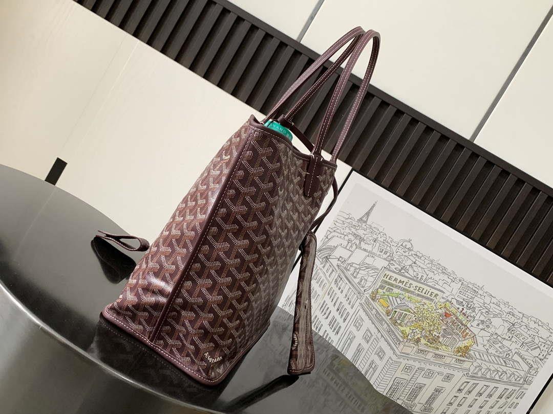 Goyard ANJOUSPMLCG03TY01P Anjou PM Bag Wine Red