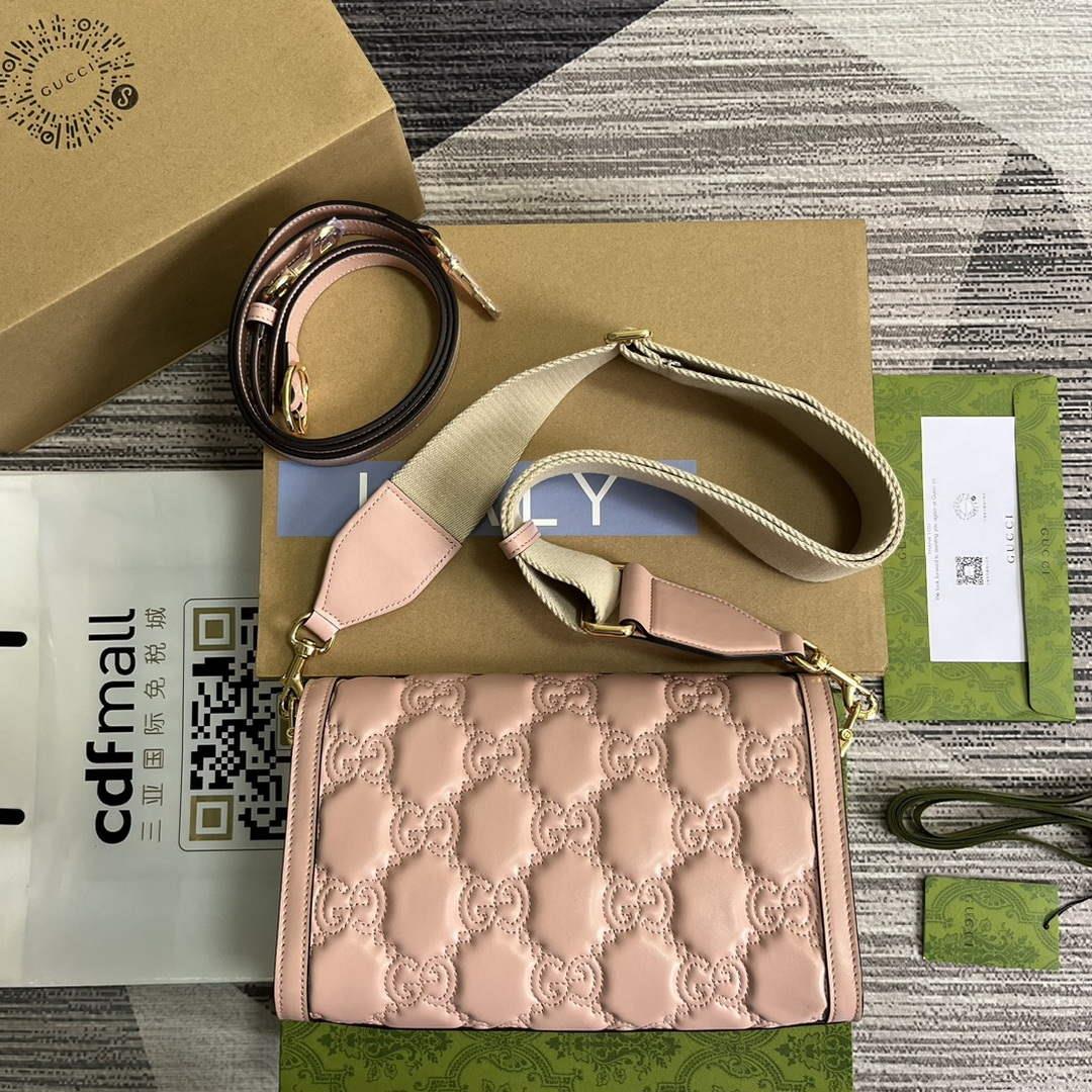 Gucci 724529 GG Matelassé Small Bag Pink