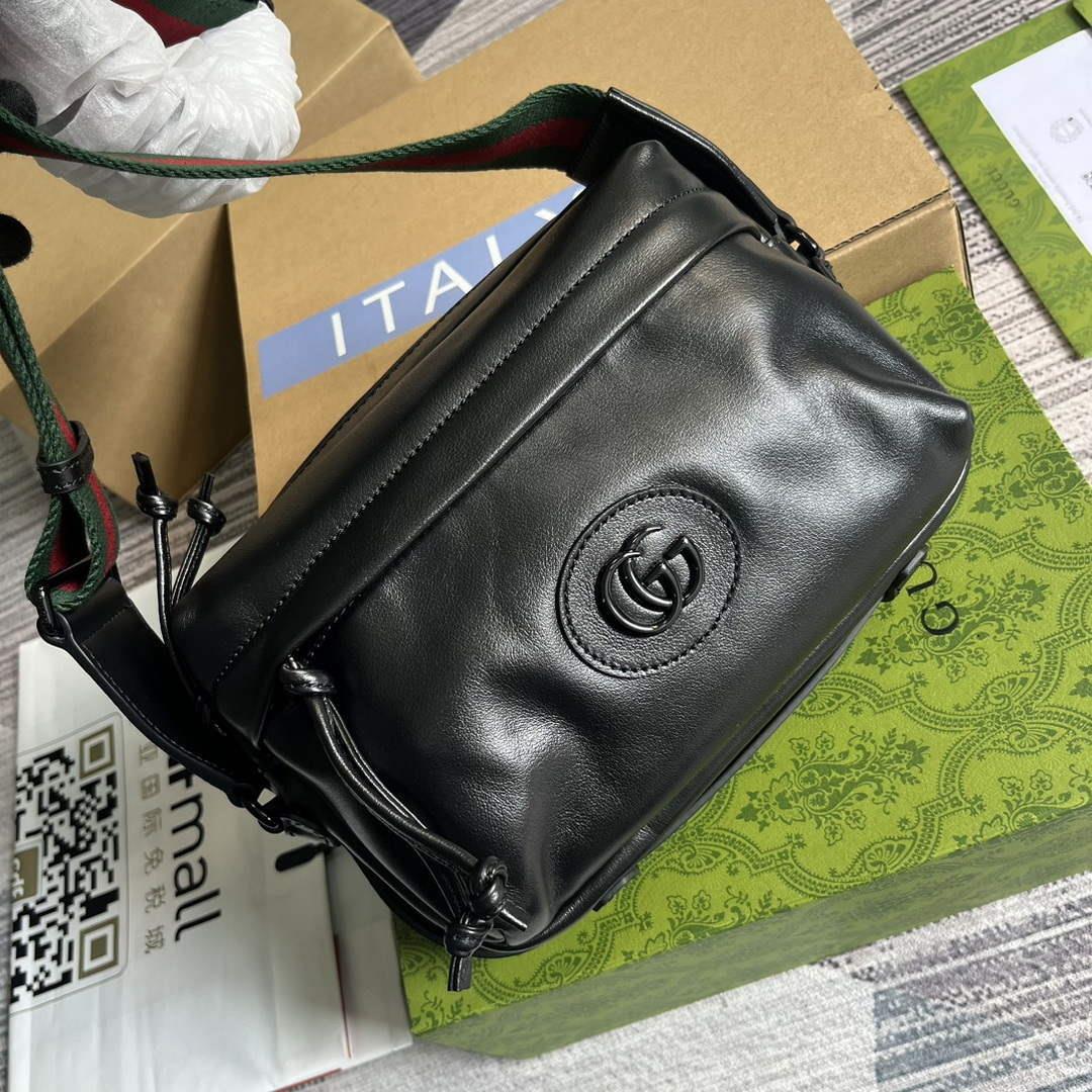 Gucci 725696 Shoulder bag with tonal Double G Black