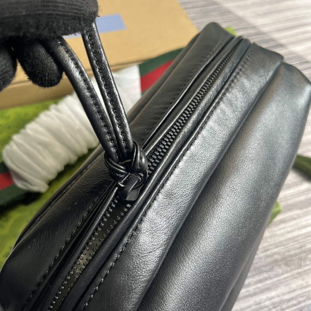 Gucci 725696 Shoulder bag with tonal Double G Black