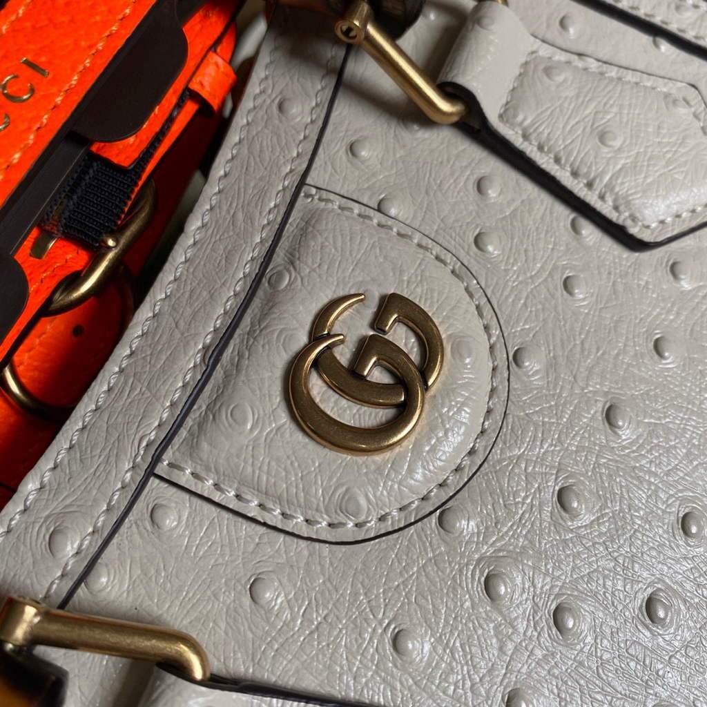 Gucci Diana Mini Tote Bag Ostrich LeatherTop Handle Bag Gucci ‎655661 Beige