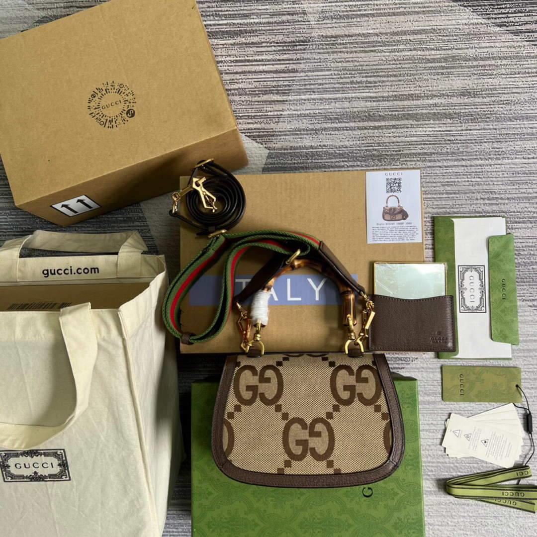 Gucci 675797 Small Jumbo GG Bag With Bamboo