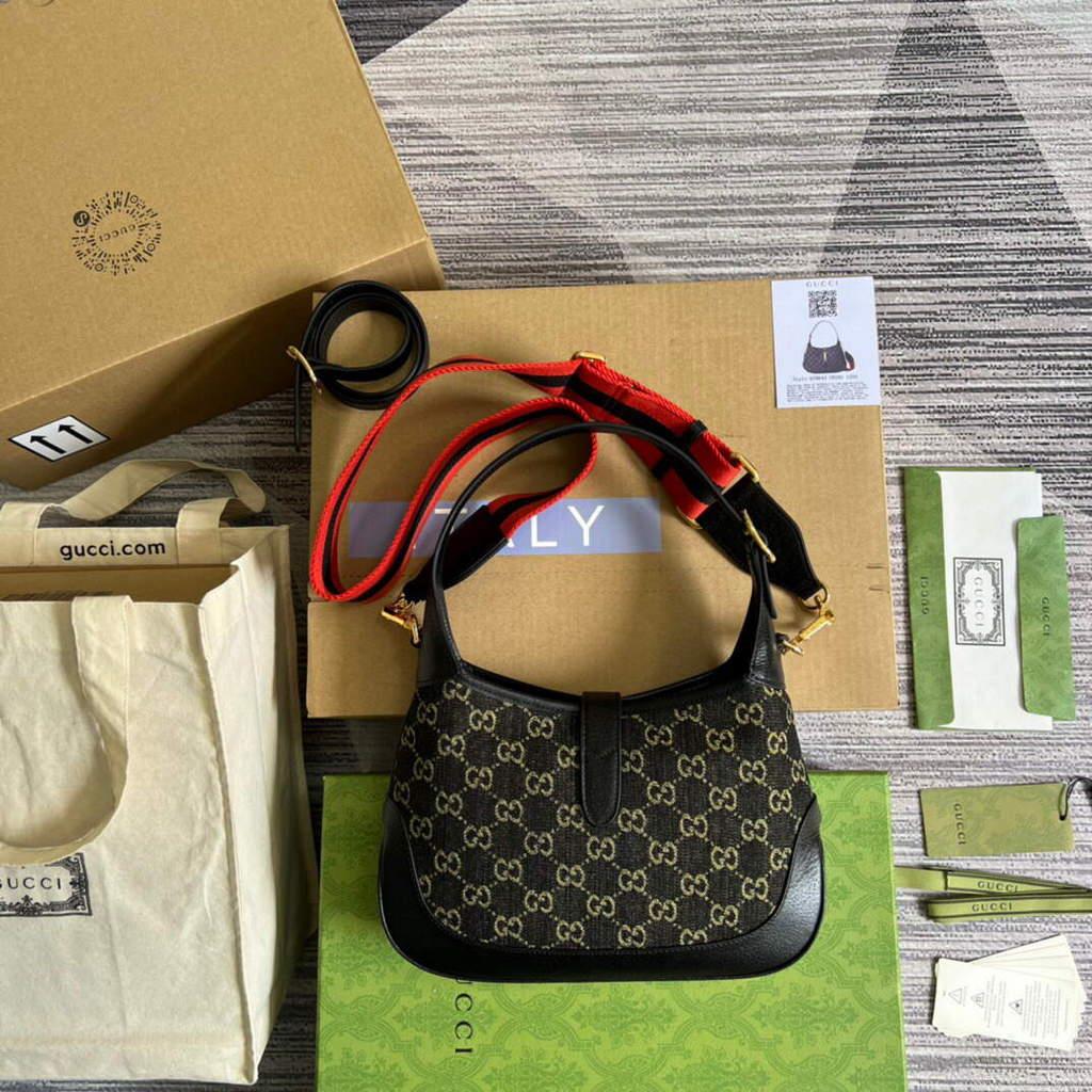 Gucci 678843 Jackie 1961 Small GG Shoulder Bag Black