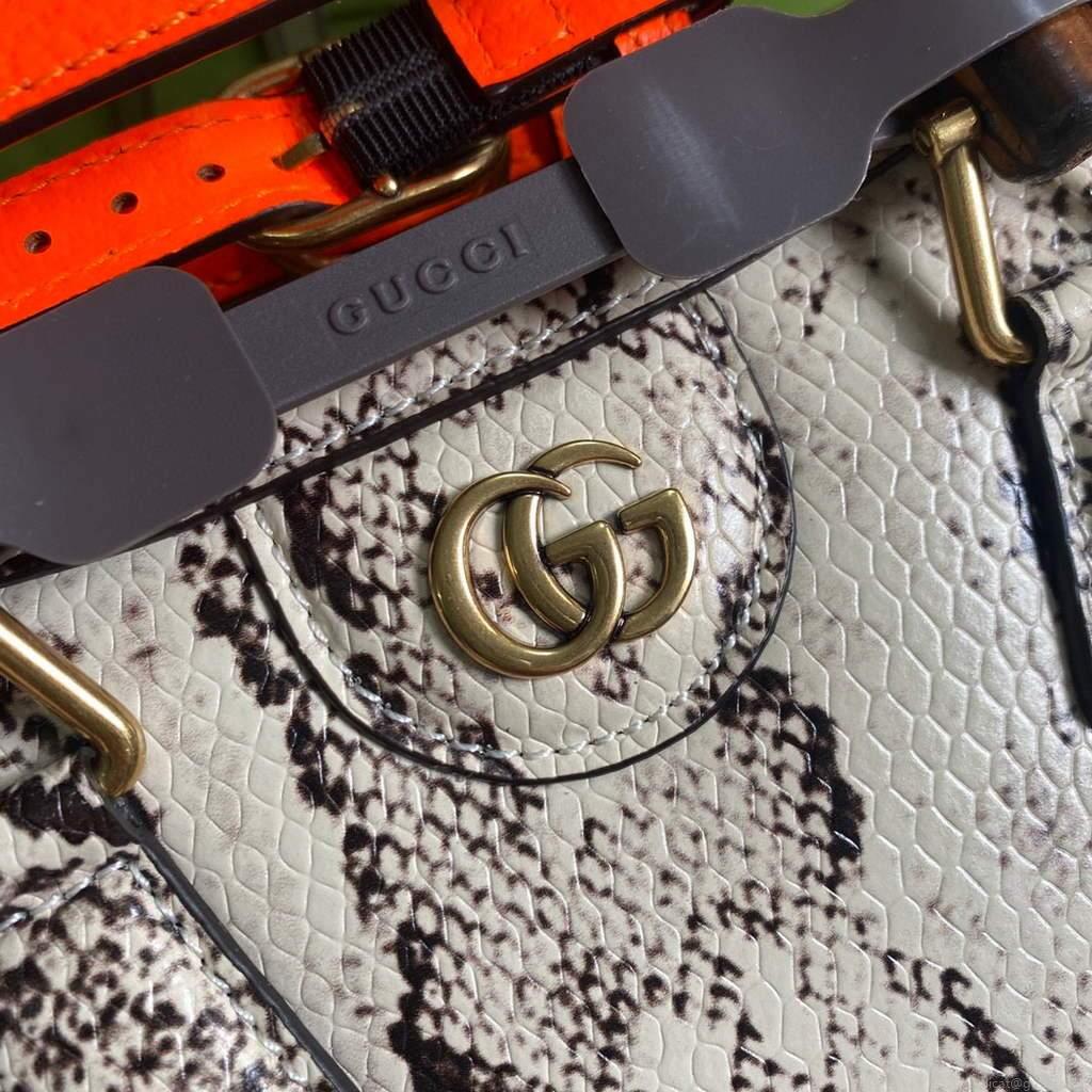Gucci Diana Mini tote bag top handle bag Gucci ‎655661 Grey
