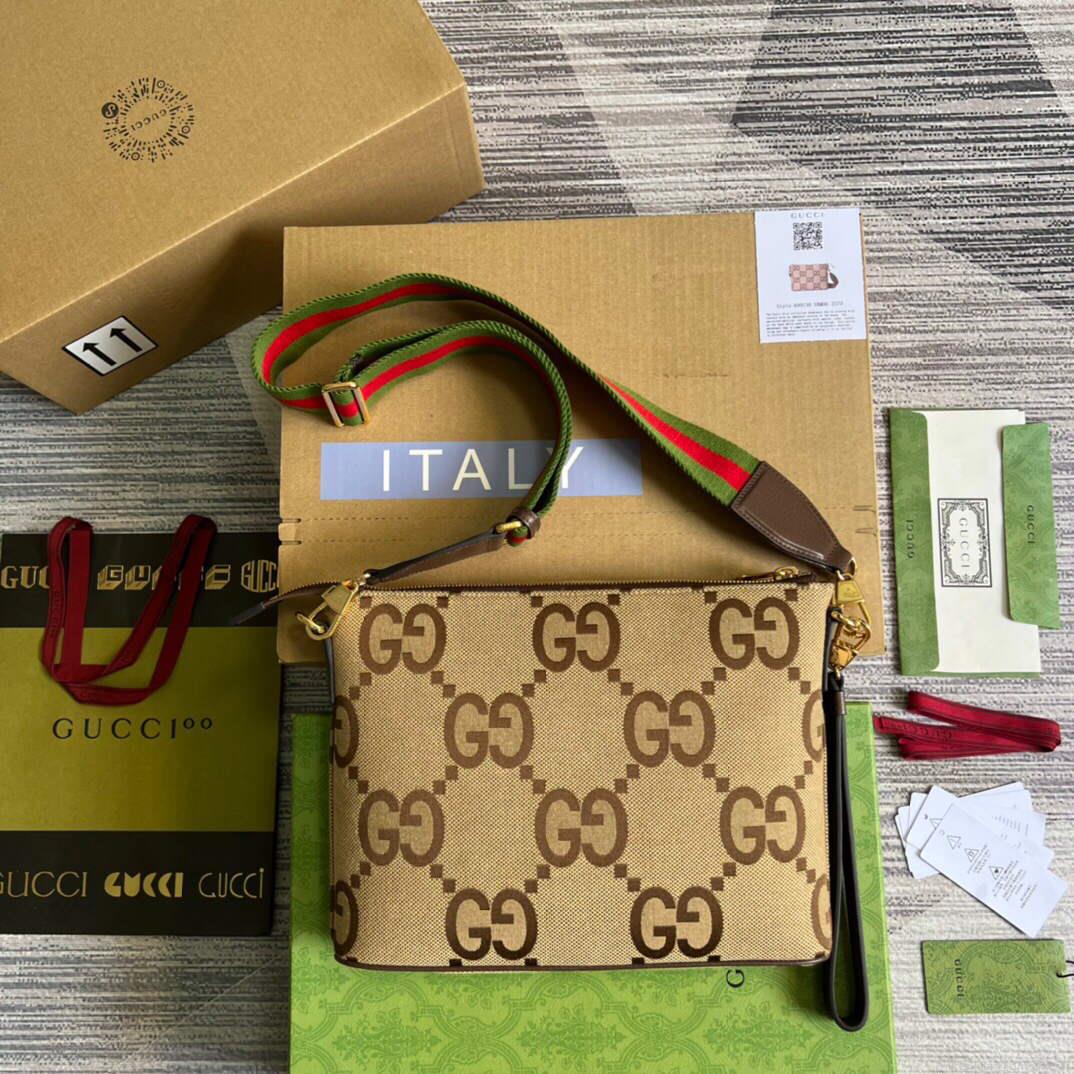Gucci 699130 Jumbo GG Messenger Bag