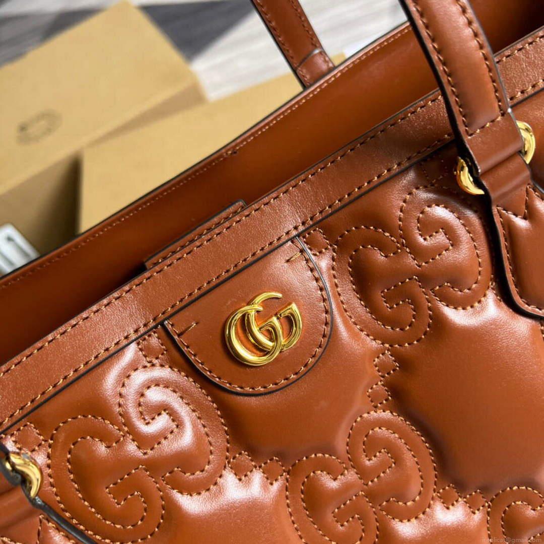 Gucci 631685 GG matelassé leather medium tote Bag Light brown