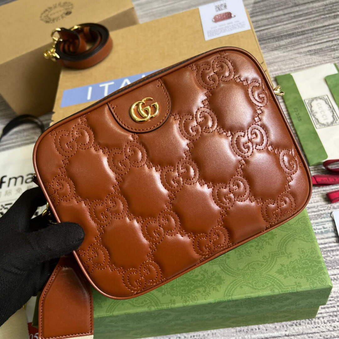 Gucci 702234 GG Matelassé Leather Shoulder Handbag Light brown