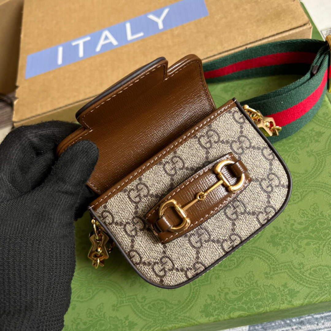 Gucci 699760 Gucci Horsebit 1955 strap wallet Beige and ebony
