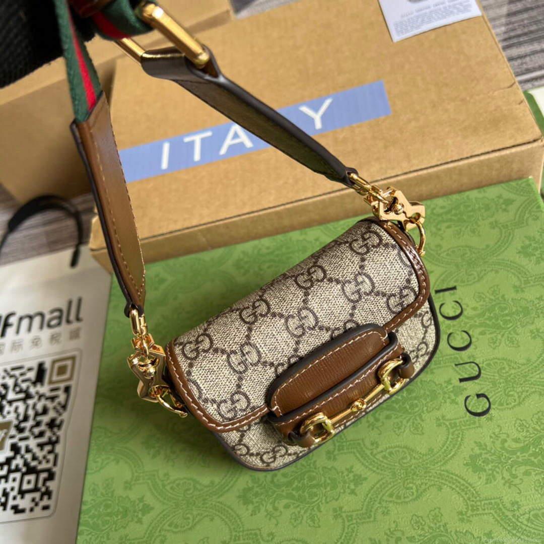 Gucci 699760 Gucci Horsebit 1955 strap wallet Beige and ebony