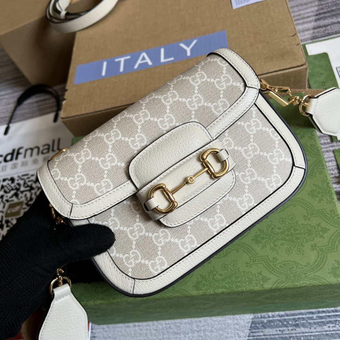 Gucci 658574 Gucci Horsebit 1955 Mini Bag beige leather