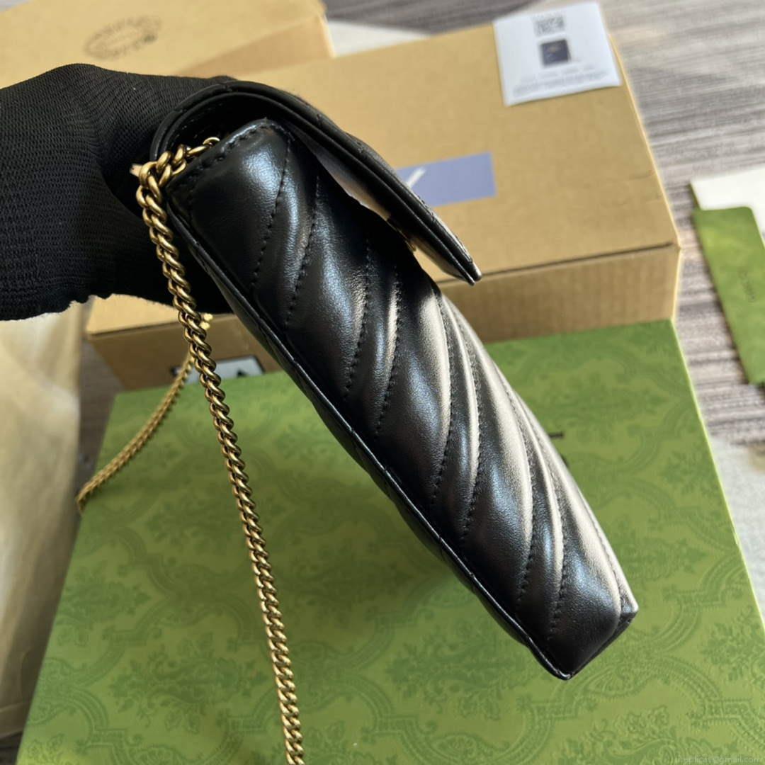 Gucci 672251 GG Marmont matelassé Mini IPhone bag black