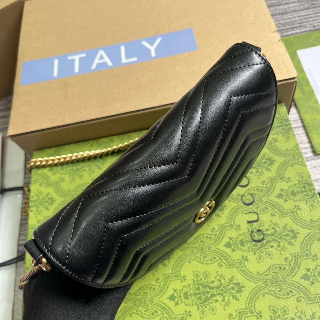 Gucci 746431 GG Marmont Matelassé Chain Mini Bag Black