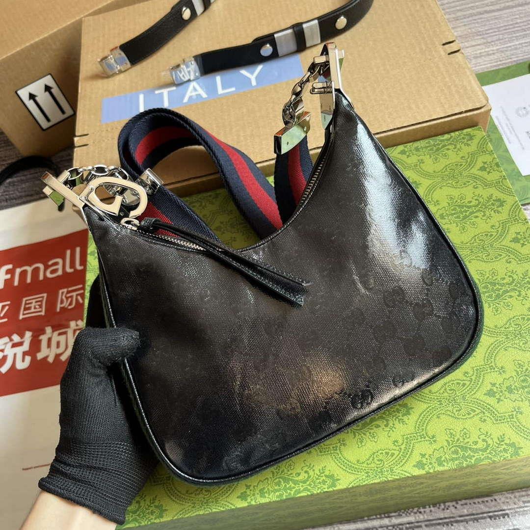 Gucci 699409 Gucci Attache Small Shoulder Bag Black GG