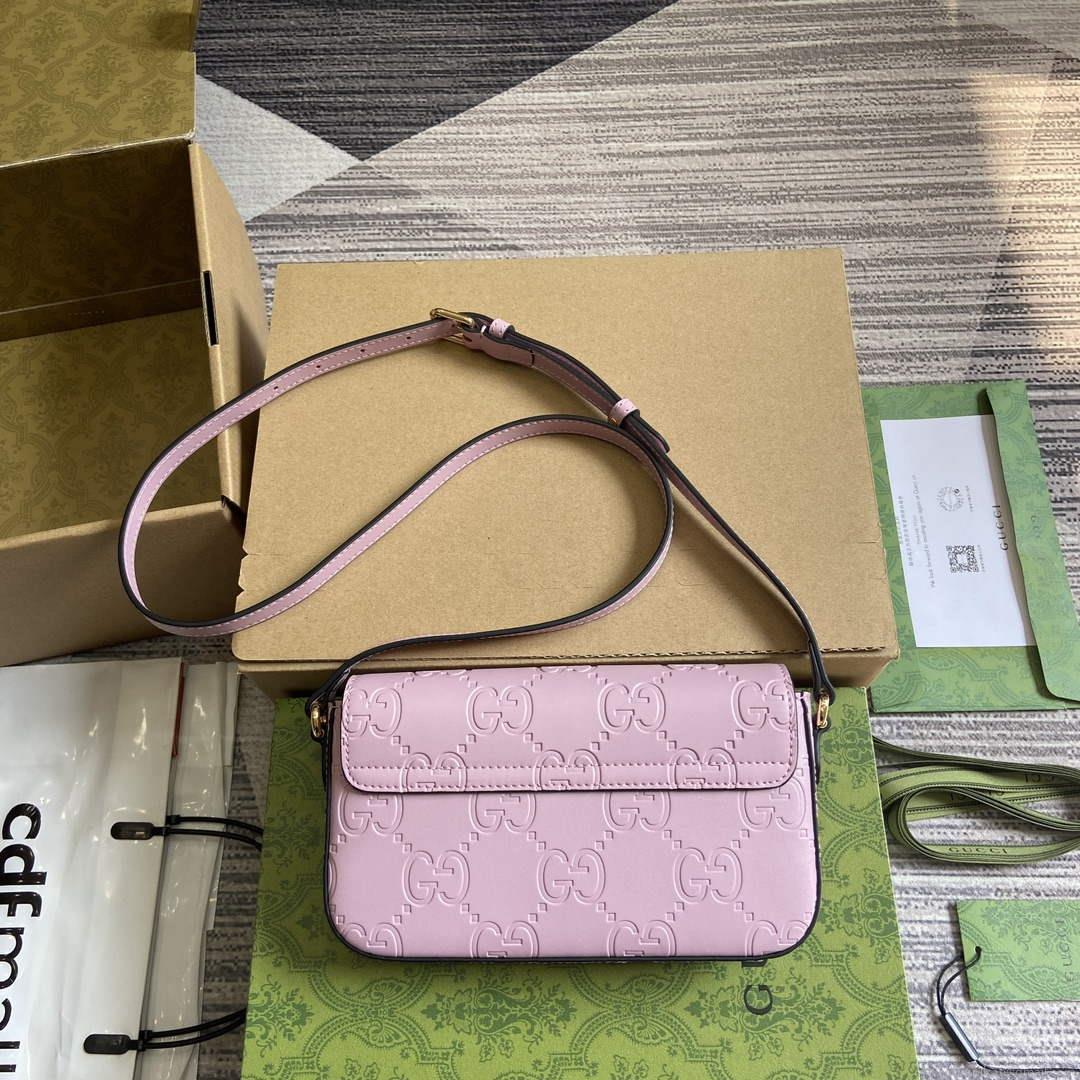 Gucci 772794 GG Super Mini Shoulder Bag Light purple