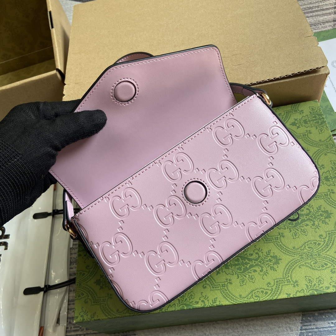 Gucci 772794 GG Super Mini Shoulder Bag Light purple