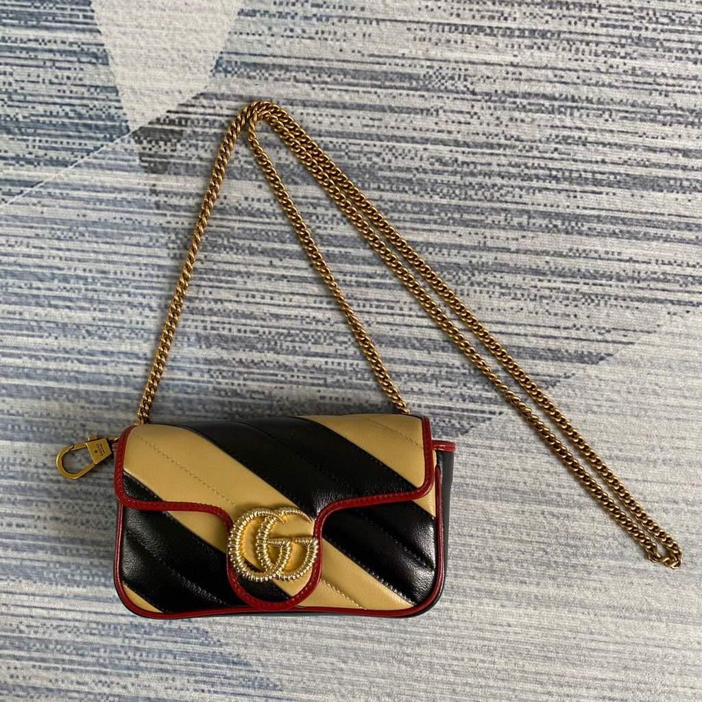Gucci Online Exclusive GG Marmont mini bag Gucci 574969 Black and Apricot