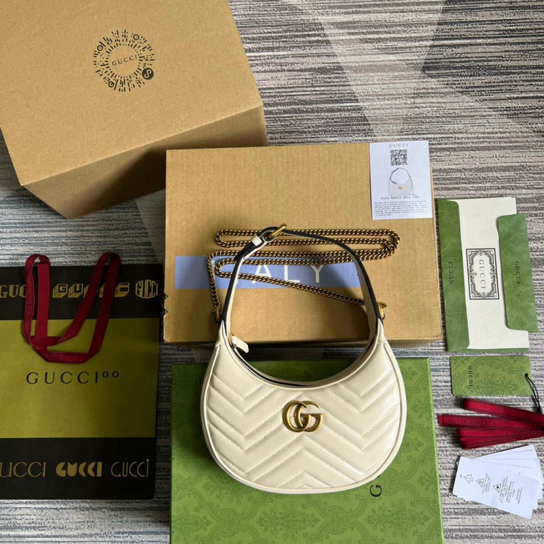 Gucci 699514 GG Marmont half-moon-shaped mini bag White